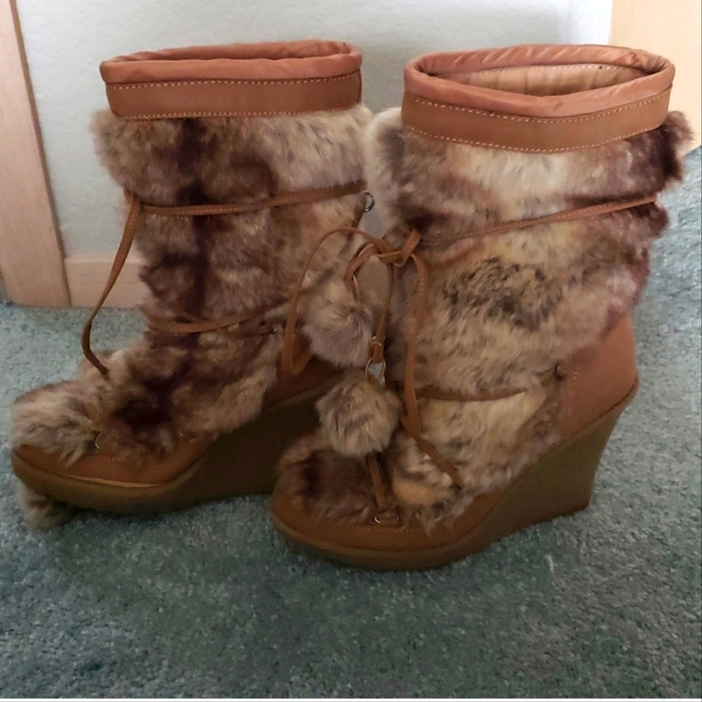 Colin Stuart Faux Fur Autumn Fall Tan Light brown own Shoes Boots US 7 🤎🤎🤎